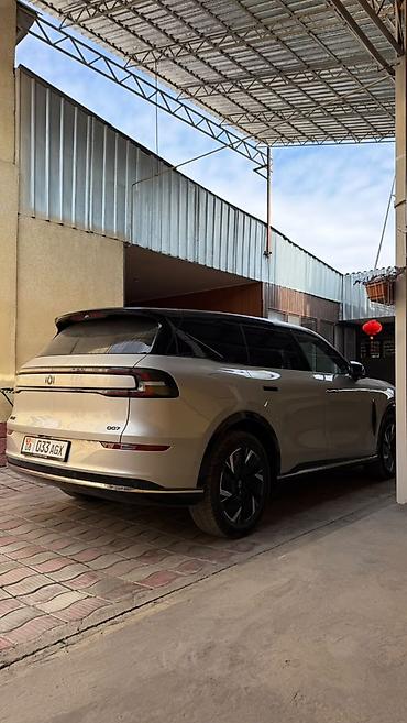 ravon r 3: Voyah : 2026 г., 1.5 л, Автомат, Бензин, Кроссовер — 2