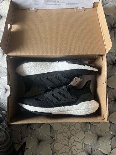 oglan krasofkalar: Yeni orjinal adidas ultraboost 22
Continental altlıq
Ölçü 44