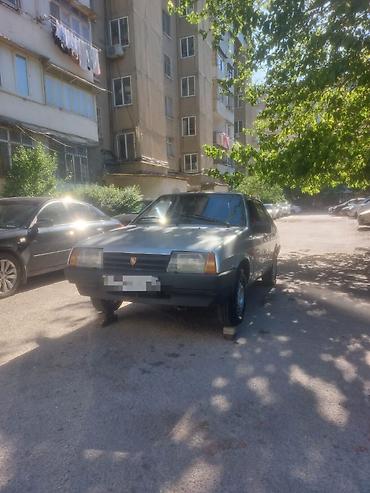 VAZ (LADA): VAZ 2199 (Samara) hatchbek - Kuzov: 4 qapılı hatchbek, gümüşü rəng - — 2