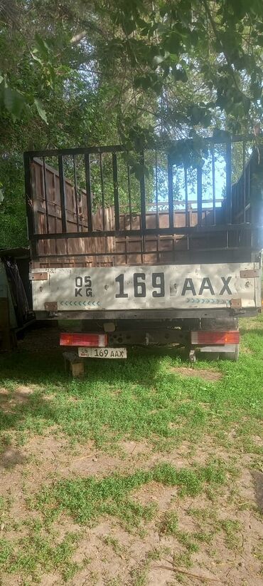 машина грузовая: Легкий грузовик, Mercedes-Benz, Дубль