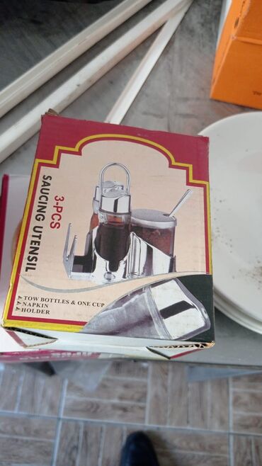 Digər restoran, kafe avadanlığı: Restoran malzemeleri ; Klimalar, kameralar, 2 tane döner ocağı, kebap — 24