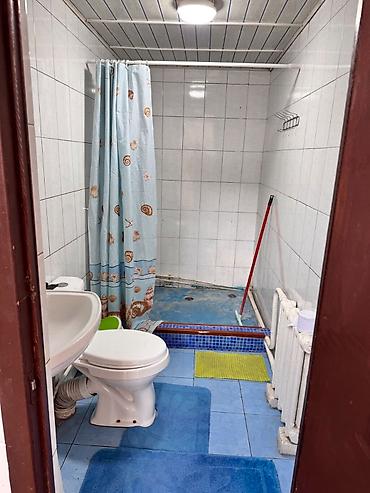 Продажа барачных домов: 🏡 Продаётся уютный дом в Рабочем городке ✨ 📍 Локация — прямо напротив — 20