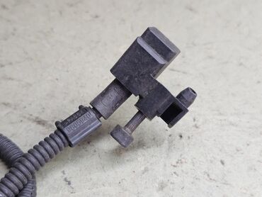 Датчики, сенсоры, предохранители: Датчик коленвала Volkswagen 2001 г., Б/у, Оригинал, Германия — 2