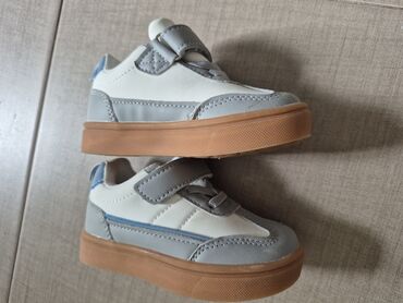 Patike: Dečije patike za prve korake - Veličina: 22 (otisak “22” vidljiv na — 7