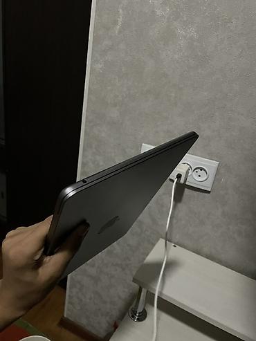 apple mini: MacBook m2 2022 13,6 дюйм 256gb 8 оперативка акб 98 цикл 78цикл — 4
