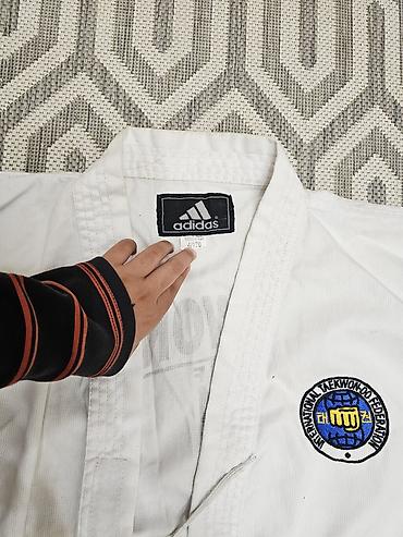 adi: Продаются олна форма для тхэквондо Adidas 1 пара перчаток с обувью — 4