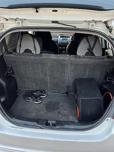 дамкрат на фит: Honda Fit: 2003 г., 1.3 л, Автомат, Бензин, Хэтчбэк — 8