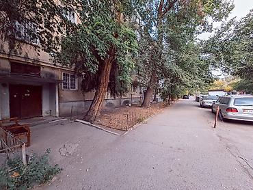 Коммерциялык мүлк: Срочно ПPОДАЕTСЯ OДHОКОМHАTНАЯ КBAРTИPA . Напротив рынка Орто сай — 10