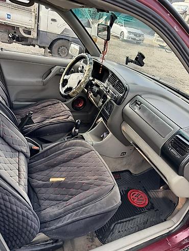 Volkswagen: Volkswagen Vento: 1993 г., 1.8 л, Механика, Газ, Седан — 12