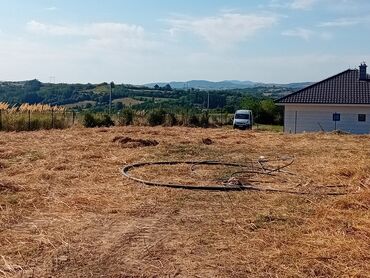 Građevinarstvo i rekonstrukcija: U ponudi su profesionalne hortikulturne usluge koje uključuju košenje — 9