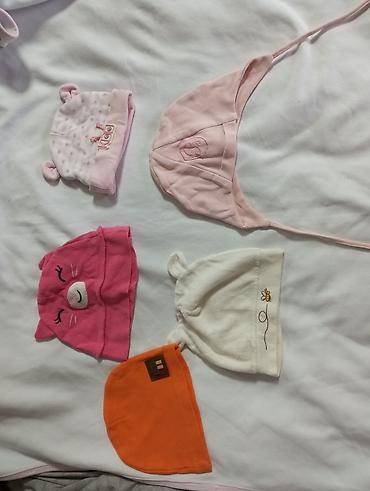 Uşaq papaqları dəsti - 5 ədəd yumşaq trikotaj papaq. - Rənglər: açıq lalafo.az -da Uşaq papaqları dəsti - 5 ədəd yumşaq trikotaj papaq. - Rənglər: açıq
