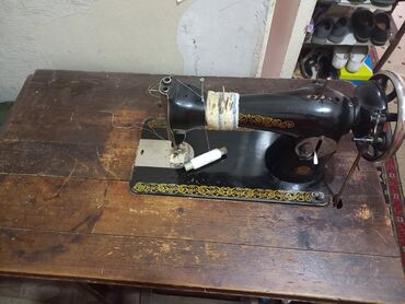 мини ручная швейная машинка: Швейная машина Механическая, Ручной