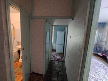 дом кант: 1 бөлмө, 34 кв. м, 105-серия, 1 кабат, Эски ремонт