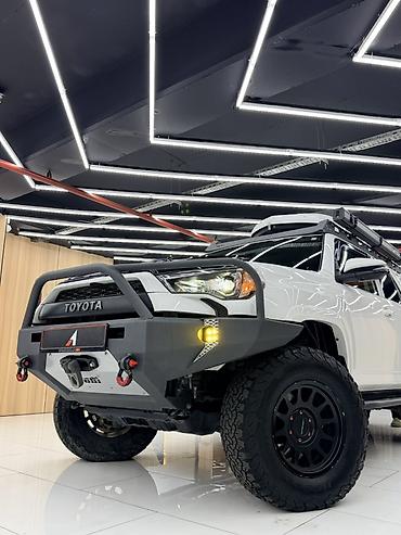 спектра: Toyota 4Runner: 2021 г., 4 л, Бензин, Внедорожник — 4