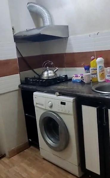 naftalan kiraye ev: Qaracuxur qes Aura Sadliq sarayinin yani 2 mertebeli evin 2 ci — 6