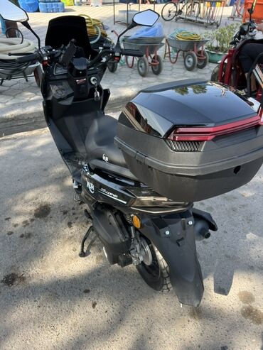 Скутеры: Тип скутера 150 куб. см, Бензин, Б/у — 6