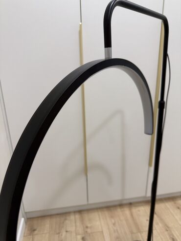 оборудование для ip телефонии видеосвязь настольные: - Арочная светодиодная лампа на стойке: равномерная подсветка рабочей