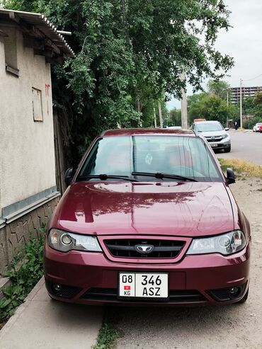 саната 2002: Daewoo Nexia: 2011 г., 1.6 л, Механика, Бензин