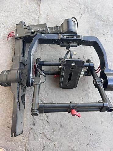 Стабилизатор для камер DJI Ronin (трёхосевой). - Профессиональная at lalafo.kg Стабилизатор для камер DJI Ronin (трёхосевой). - Профессиональная