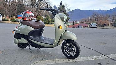 Mopedlər,skuterlər: Retro dizaynlı Elektrikli şəhər skuteri - Rəng: açıq yaşıl gövdə — 7