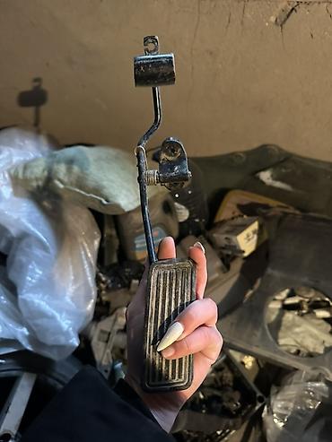 Другие автозапчасти: Запчасти на mark II 100 Рычаги Ступицы в сборе Задняя балка в сборе — 11