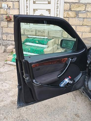 mercedes stop 2000: Sol ön, Mercedes-Benz 220, 1999 il, Almaniya, Ödənişli çatdırılma — 2