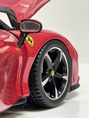 Avtomobil modelləri: Ferrari, 2025 il, 1:24, Dəmir, Rayonlara çatdırılma, Ünvandan götürmə, Pulsuz çatdırılma — 27