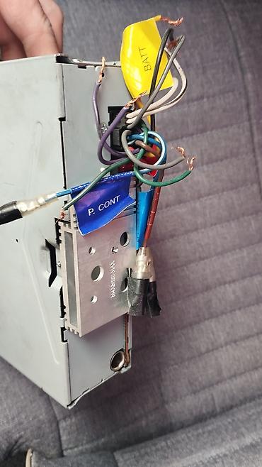 Магнитолы: Автомагнитола Kenwood U300R (1-DIN) - Совместимость: 1-DIN, питание — 3