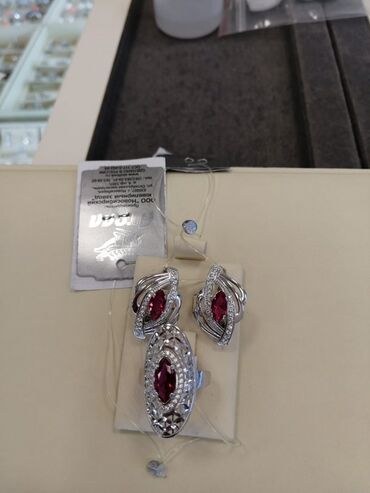 самые шикарные свадебные платья: Комплект ювелирных украшений из серебра 925 с красными вставками.бирки
