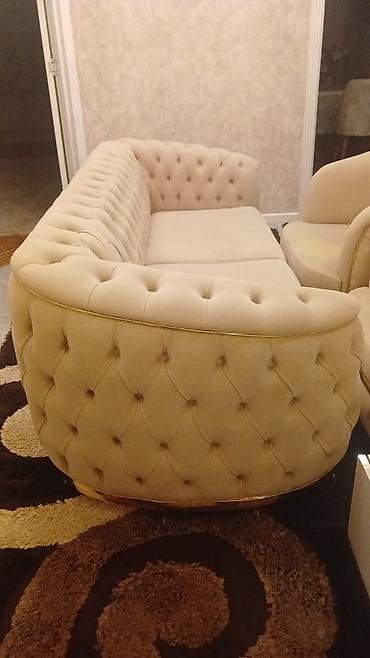 Divan və kreslo dəstləri: Divan kreslo desti. Divanda hec bir difekt problem yoxdur 2 kresloda — 2