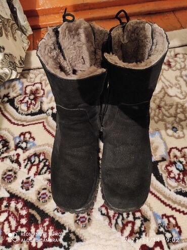 женская зимняя обувь: Сапоги, 40, цвет - Черный