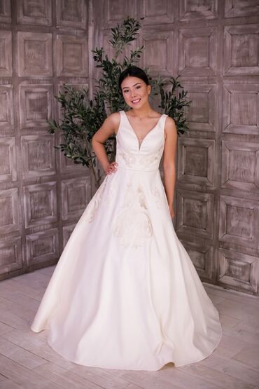 Платья на кыз узатуу: Оптом‼️Оптом‼️Оптом‼️ Продаются новые костюмы и платья ручной работы! — 14