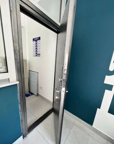 Офисы: Сдаю Офис, 170 м², В жилом комплексе, С отдельной кухней, С системой безопасности, С отдельным входом — 7