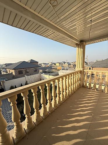 Продажа коттеджей и домов: 🏡 СРОЧНО ПРОДАЕТСЯ ДОМ в Ак-Ордо 3! 📐 Площадь дома: 125 м² 🌿 Участок — 20