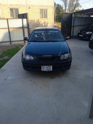 Toyota: Toyota Avensis: 1998 г., 1.8 л, Механика, Бензин, Седан