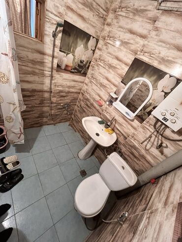 Uzunmüddətli kirayə mənzillər: Neftçilər metrosunun yaxınlığlnda 5/5 mərtəbəsində mənzil kirayə -da lalafo.az — 8 Uzunmüddətli kirayə mənzillər: Neftçilər metrosunun yaxınlığlnda 5/5 mərtəbəsində mənzil kirayə — 8