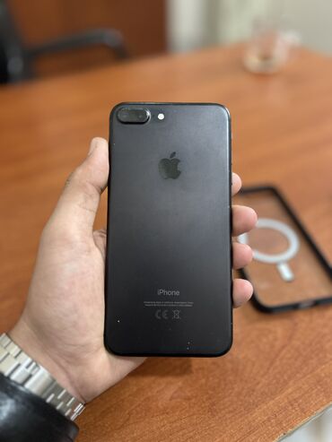 iphone 7 plus satilir: IPhone 7 Plus, 32 GB, Jet Black