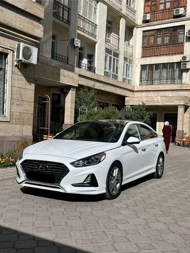 решетка на виндом: Hyundai Sonata: 2017 г., 2 л, Автомат, Бензин, Седан