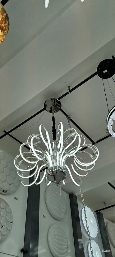 Çılçıraq, 10 və daha çox lampa, Metal