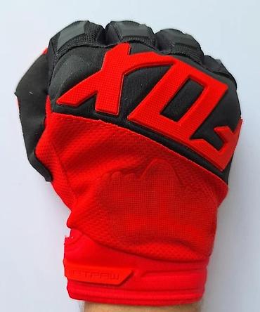 Personal Items: Color - Red — 7