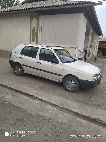 124 решотка: Volkswagen Golf: 1993 г., 1.6 л, Механика, Бензин, Хэтчбэк — 3