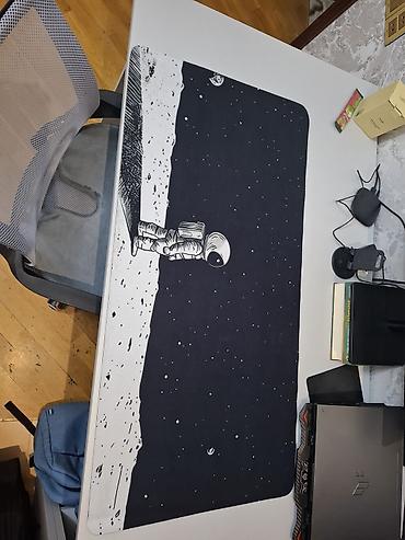 Kompüter aksesuarları: Masa üçün geniş ölçülü mousepad – “Kosmonavt” dizaynı - Ölçü: təxmini — 3