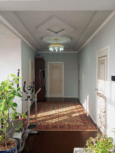 Посуточная аренда домов: 150 м², 5 комнат, Балкон застеклен at lalafo.kg — 3 Посуточная аренда домов: 150 м², 5 комнат, Балкон застеклен — 3