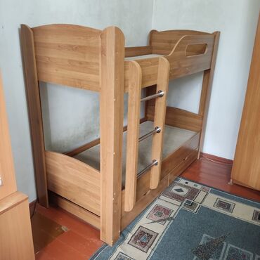 двухярусный кровать малайзия: Двухъярусная Кровать, Б/у