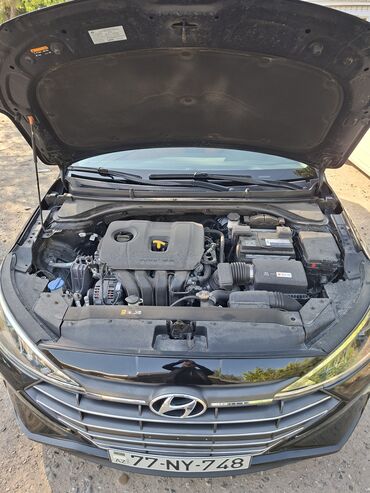 qabaq şüşə: Hyundai Elantra: 2 l | 2019 il Sedan