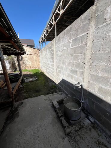 Продажа домов: Полдома, 45 м², 2 комнаты, Агентство недвижимости, Старый ремонт