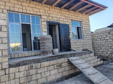Həyət evləri və villaların satışı: 3 otaqlı, 74 kv. m, Kredit yoxdur, Təmirsiz — 1