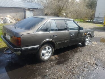 Mazda: Mazda 626: 1987 г., 2 л, Механика, Бензин, Хэтчбэк