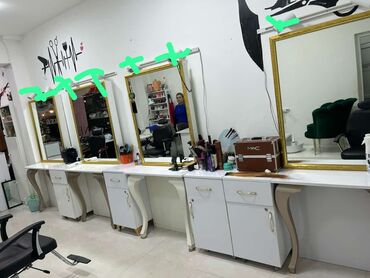 Çarpayılar: 4 eded salon güzgüsü satılır.Biri 250 manata.Ünvan Ecemi.Ayla91