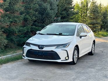 tayota runx: Toyota Corolla: 2019 г., 1.8 л, Вариатор, Гибрид, Седан
